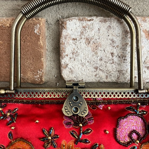 Vintage Beaded Hand Bag - Picture 3 of 5